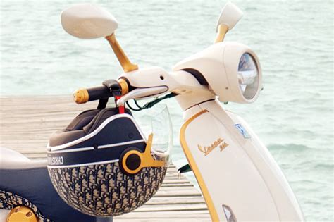 dior zadel vespa|Dior Vespa 946.